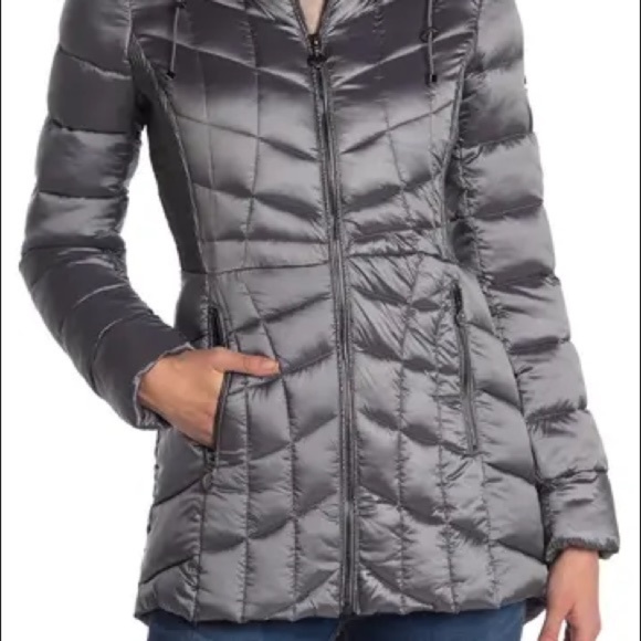 Bernardo Quilted Gray Packable Puffer Hood Jacket - Picture 5 of 12